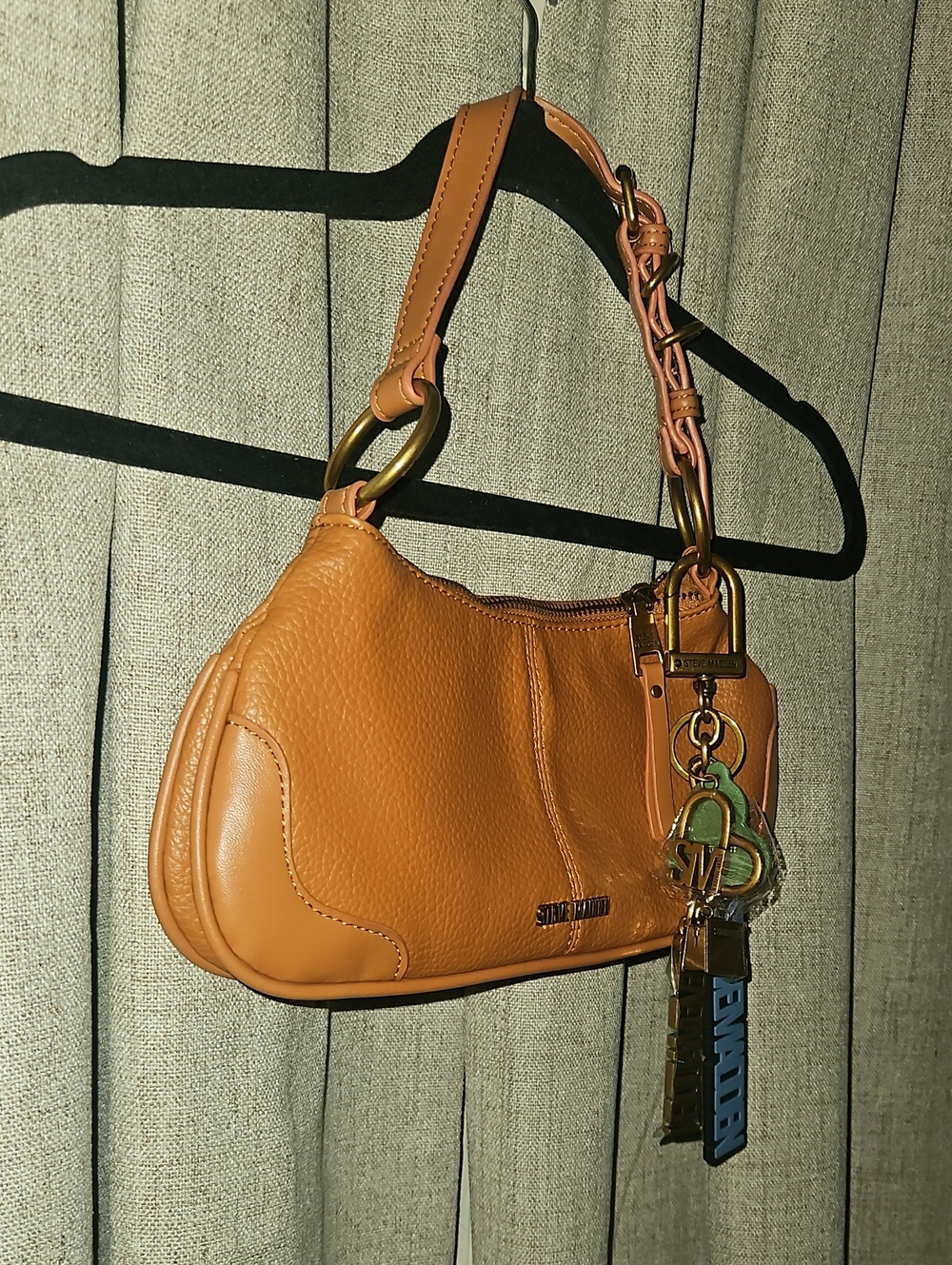Steve Madden Tan Pebbled Leather Mini Shoulder Bag with Charms - Picture 4 of 7